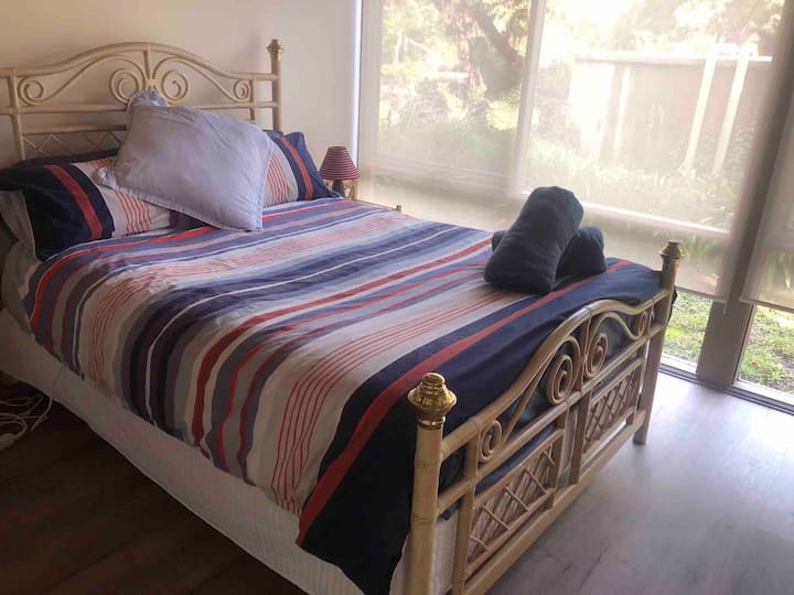 1号卧室，带套房。