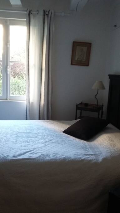 piece privée au rez de chaussée ,entrée