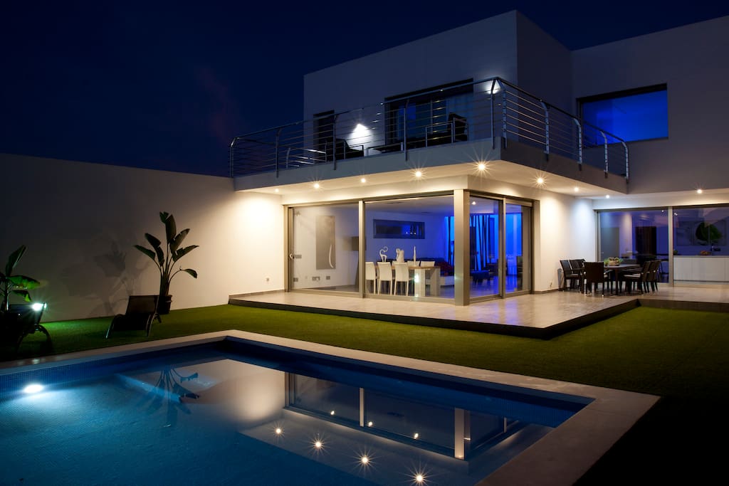 villa front view by night