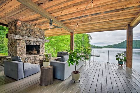 SilverWolf Lodge on Lake Nantahala