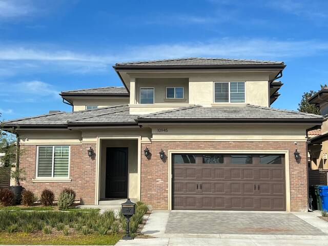 New construction cozy home 4b/4.5bath gallery image 4