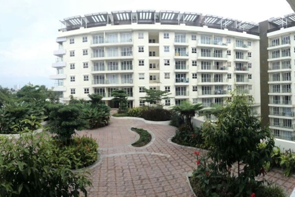 Sky garden view @ living room