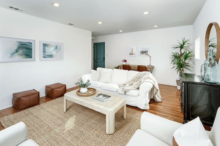 Windansea🏖Electric Ave Retreat – Walk to Beach!