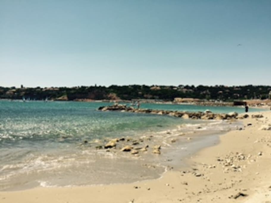 la plage du Rouet située à 100m de l'appartement