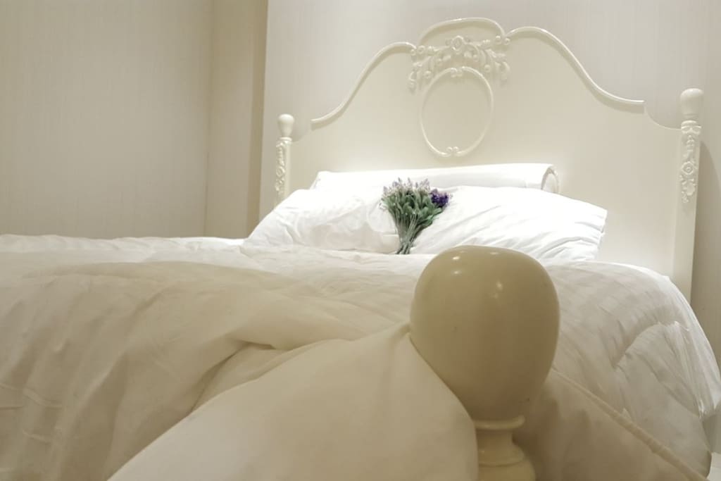 Bedroom #1 - Queen Size Orthopedic Bed