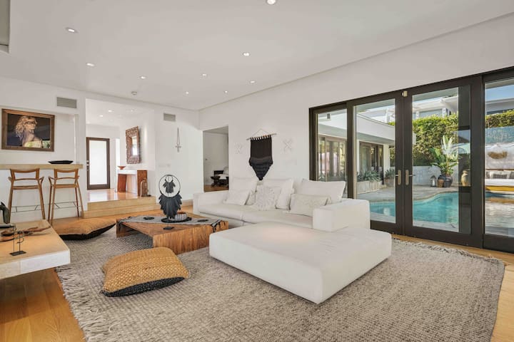 The Oasis in Beverly Hills.