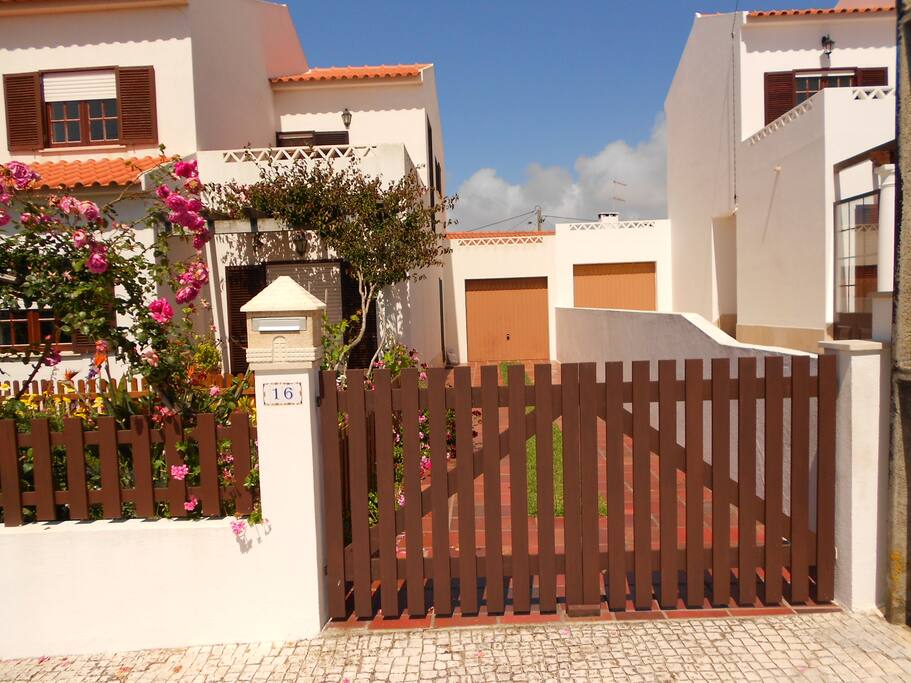 Casa + Garagem