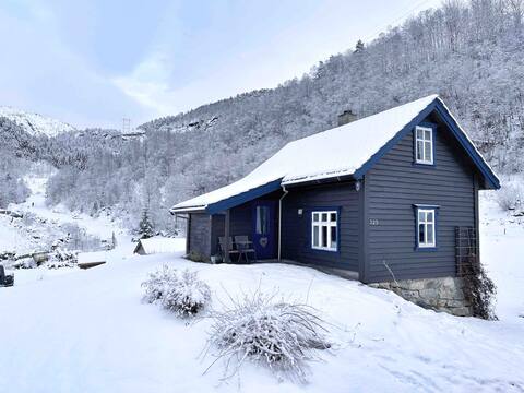 Laftestue fra 1860 i Hardanger