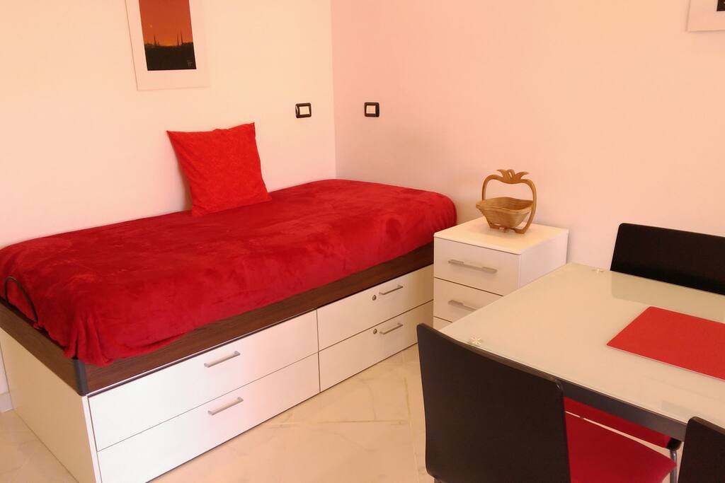 comfortable single bed and inflatable metrass available