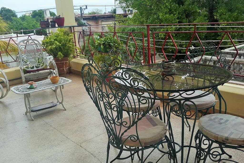 terraza libre! area de desayunos!