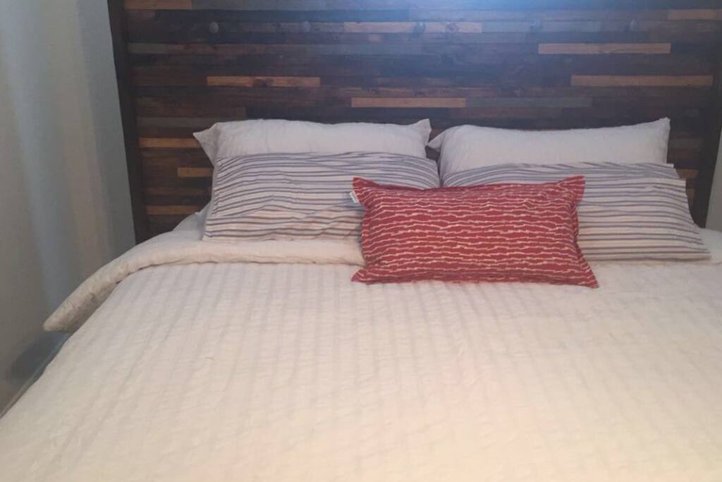 King size bed