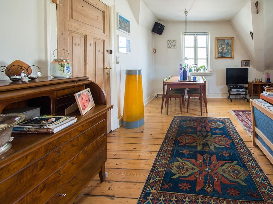 Classically furnished living room