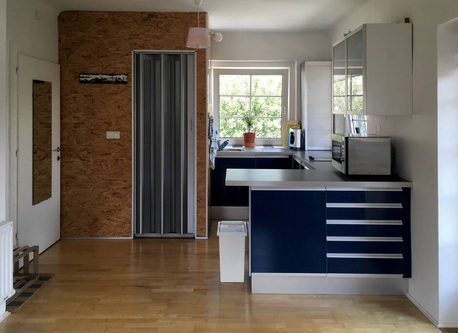 Kitchen, Entrance