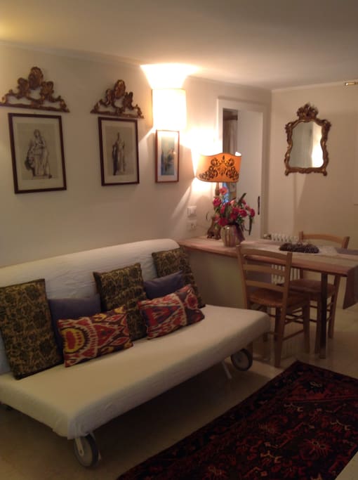 living room/kitchen