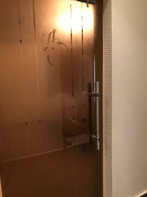 Dinning glass door
