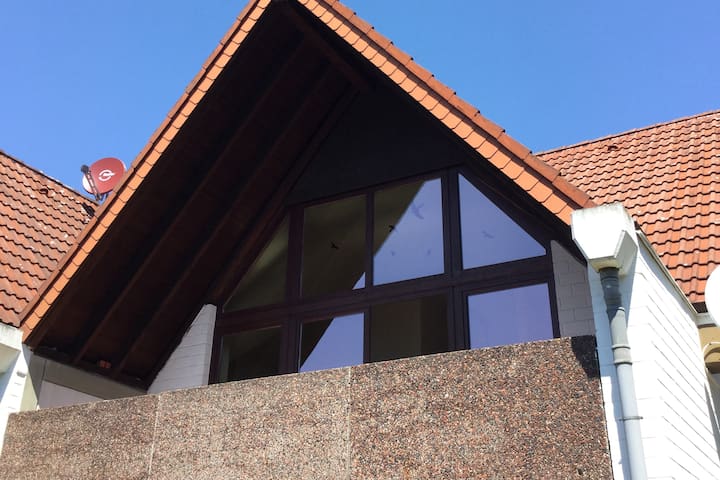 Sundeck 1