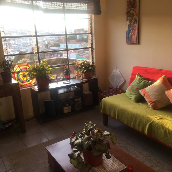 Estar amplio, luminoso y soleado