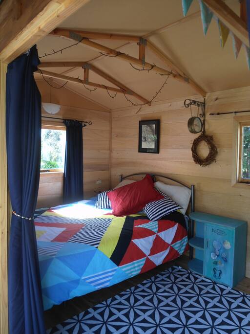 Comfortable Queen size bed
