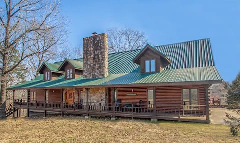 Buffalo River Lodge - main and upper levels