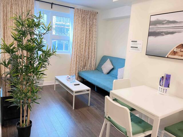 ★Private★Walk to Beach & Shops; 10 min to Downtown