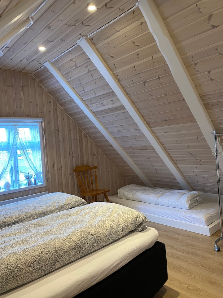 ห้องนอน 1: เตียงขนาดเล็ก 75x190 ซม.