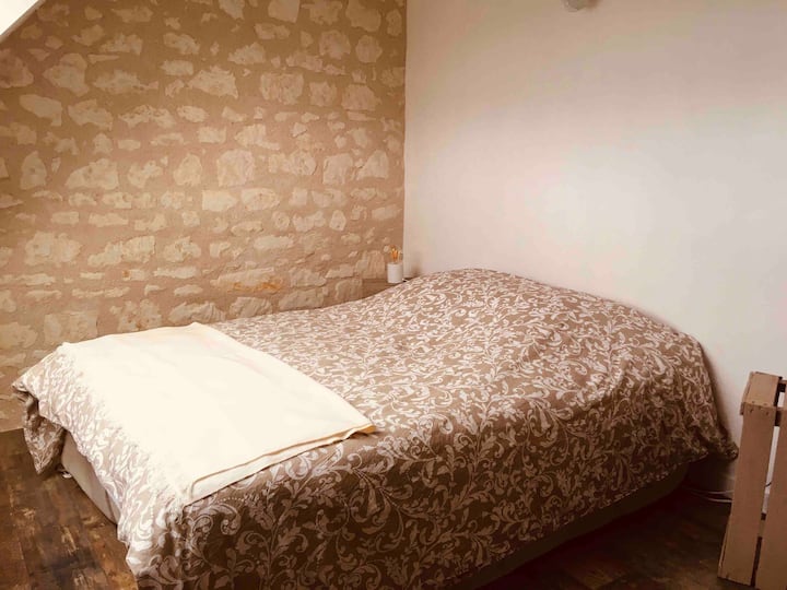 საძინებელი 2