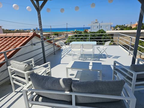 Seaview Villa with private pool,180m from the sea