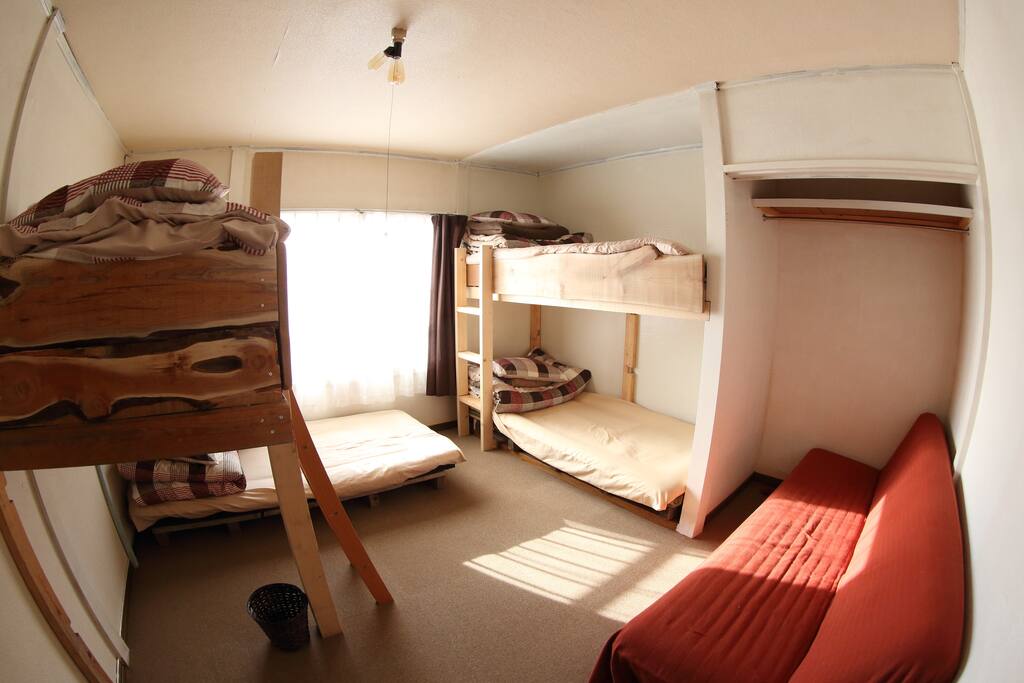 4Bed + 1(Sofa bed)