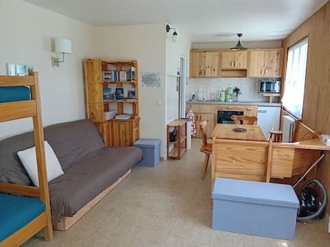 Top Airbnb: quiet and bright studio for 4 people à Briançon
