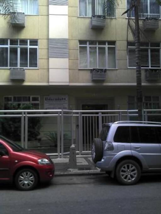 Frente do prédio