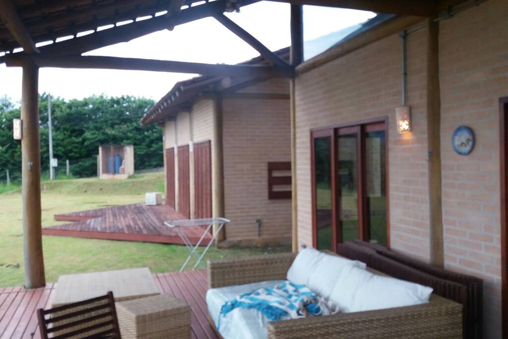 Todas as acomodações com vista para represa
