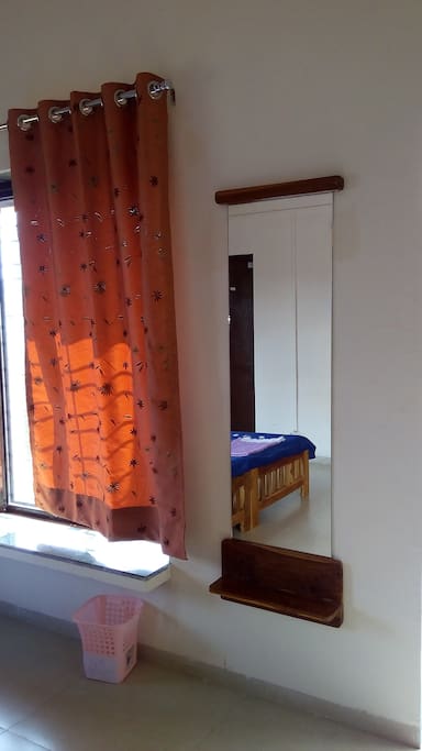 Full view Mirror in B/Room