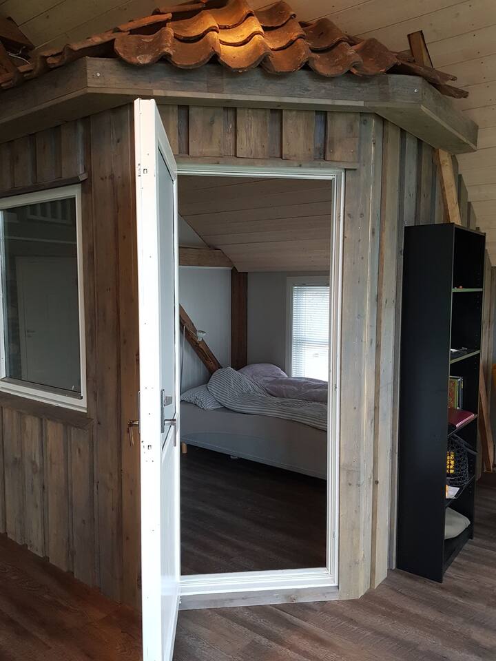 Dormitorio 2, con cama familiar