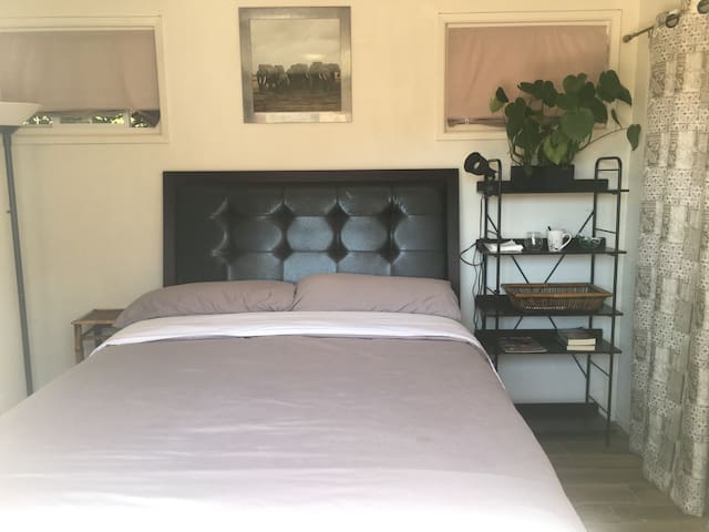 Total privacy/Bedroom and Bath