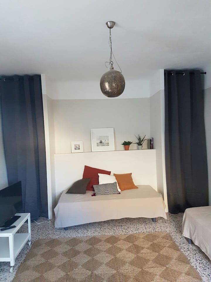 5to dormitorio con 2 camas individuales que se pueden unir como 1 cama tamaño king.