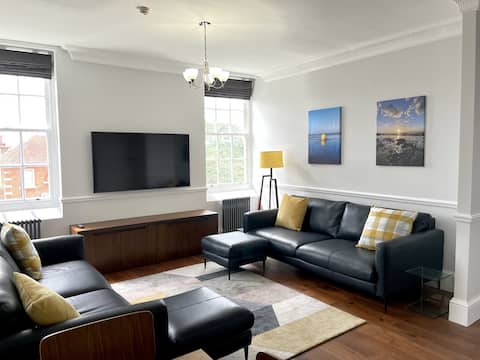 Top Airbnb: No 4 Stylish Contemporary Seaside Apartment in Chestfield