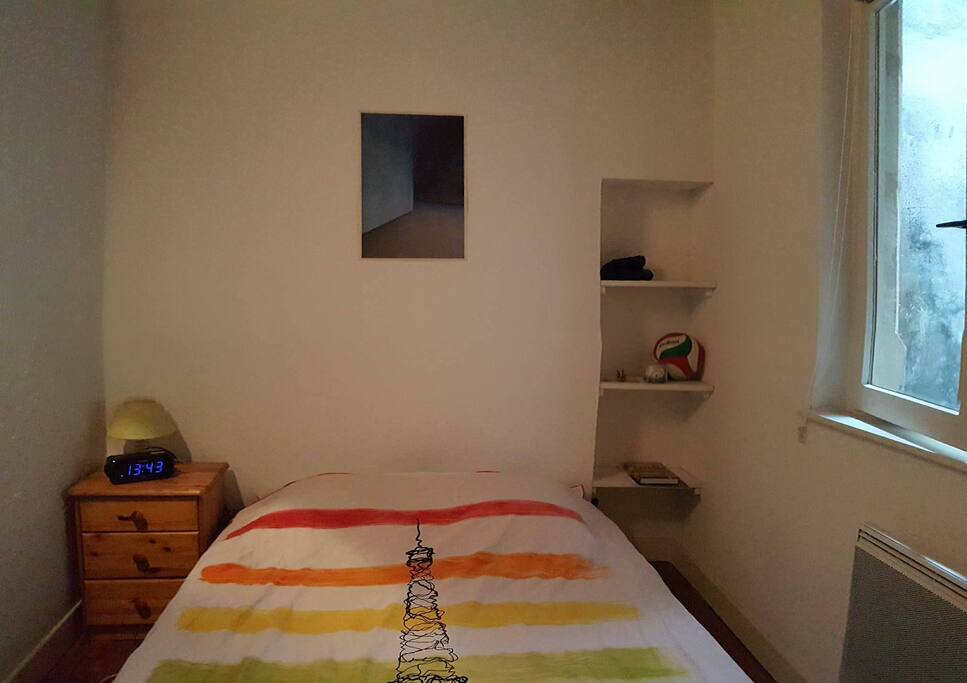 Chambre sur cour