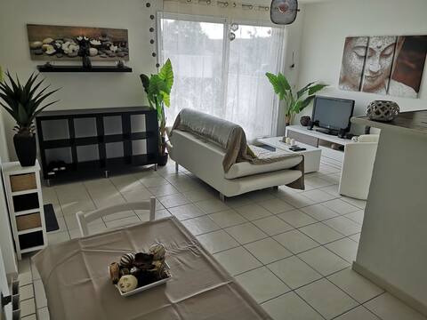 Cozy, comfortable apartment near La Rochelle