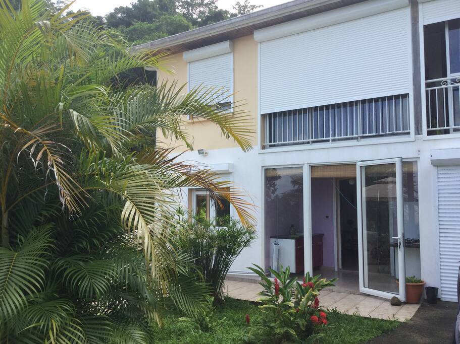Vue globale de la villa