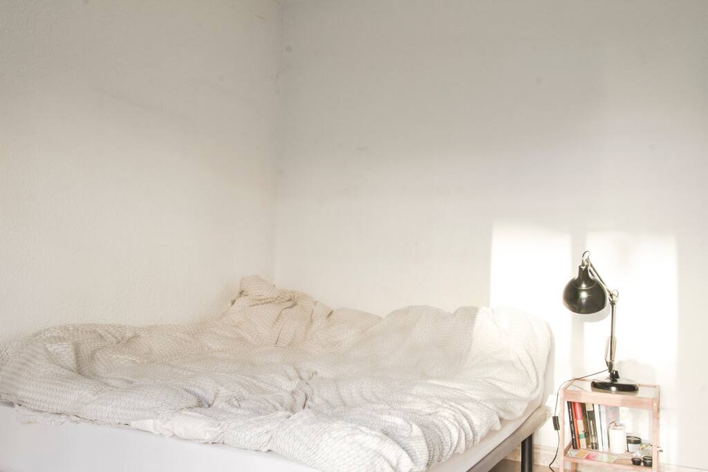 Bed close up 1