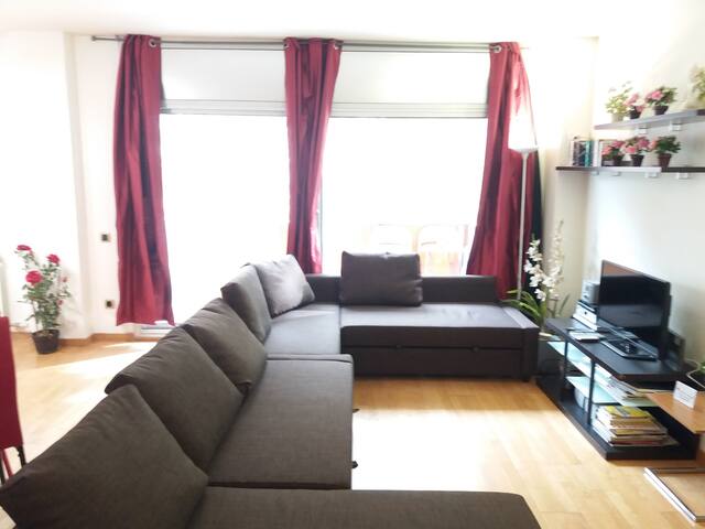 LUXURIOUS BEACH AND CITY VILA OLIMPICA gallery image 3