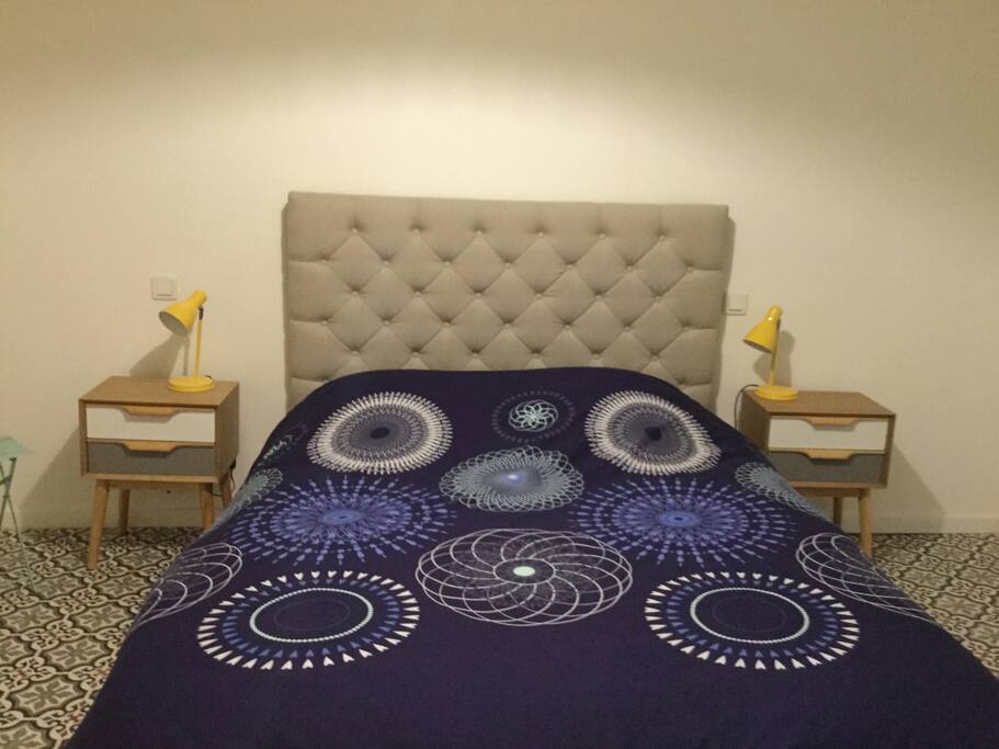 Une chambre au rez de chaussé