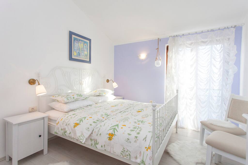 Room 1 (first floor)