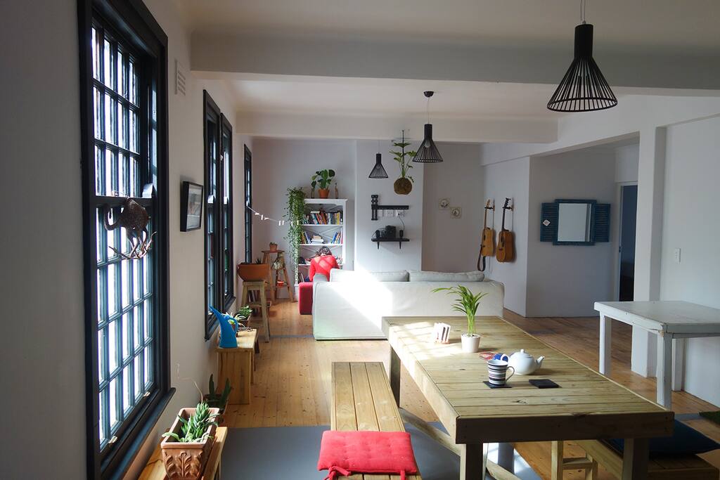 Large dining table.Perfect for long meals with friends.
