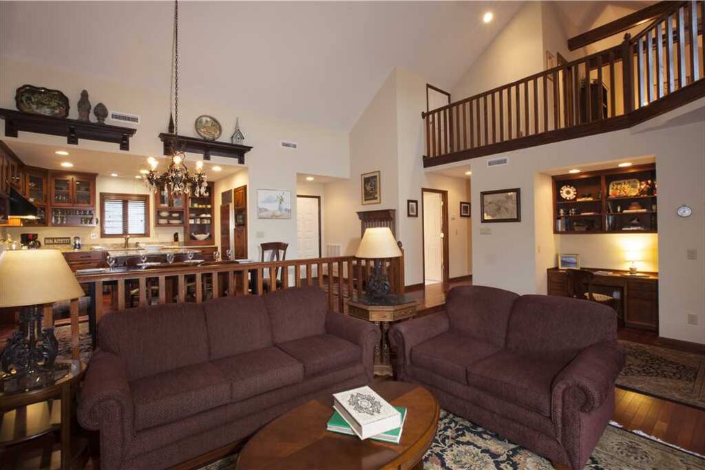 Sierras6 Livingroom2