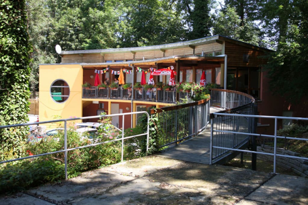 Accueil et restaurant camping