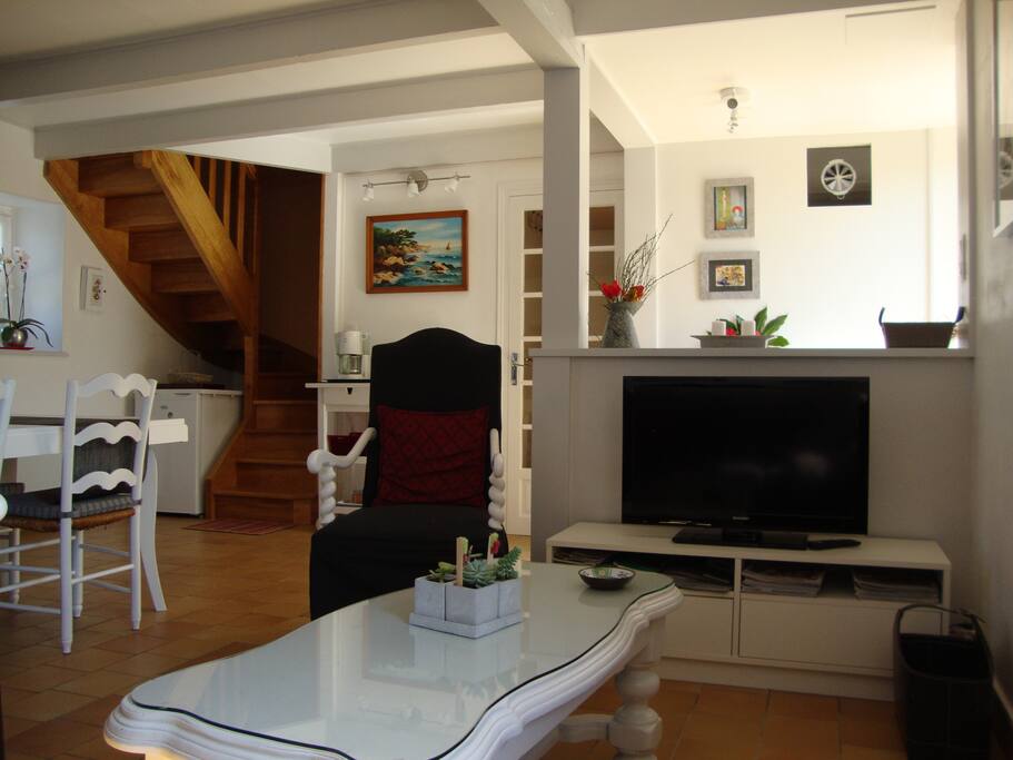 Salon et coin télé