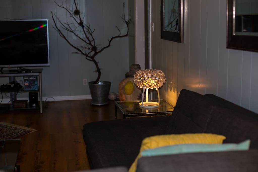 Indirect light in living rrom
