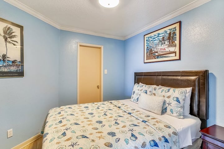 可爱的标准双人床