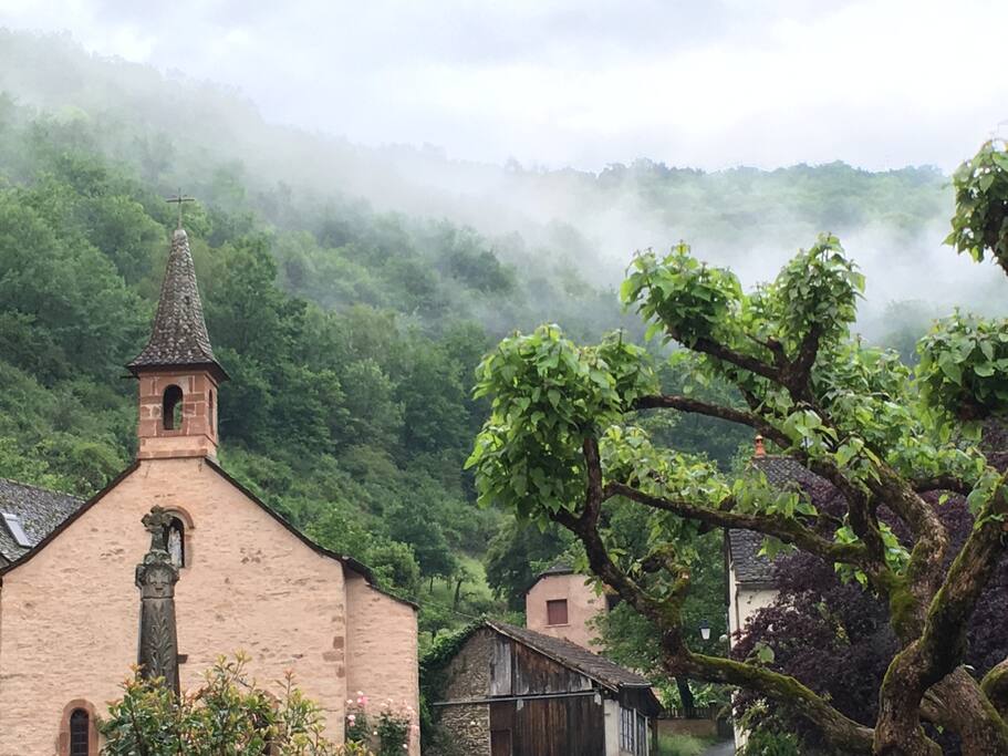 La Chapelle tôt le matin... the Chapelle early in the morning
